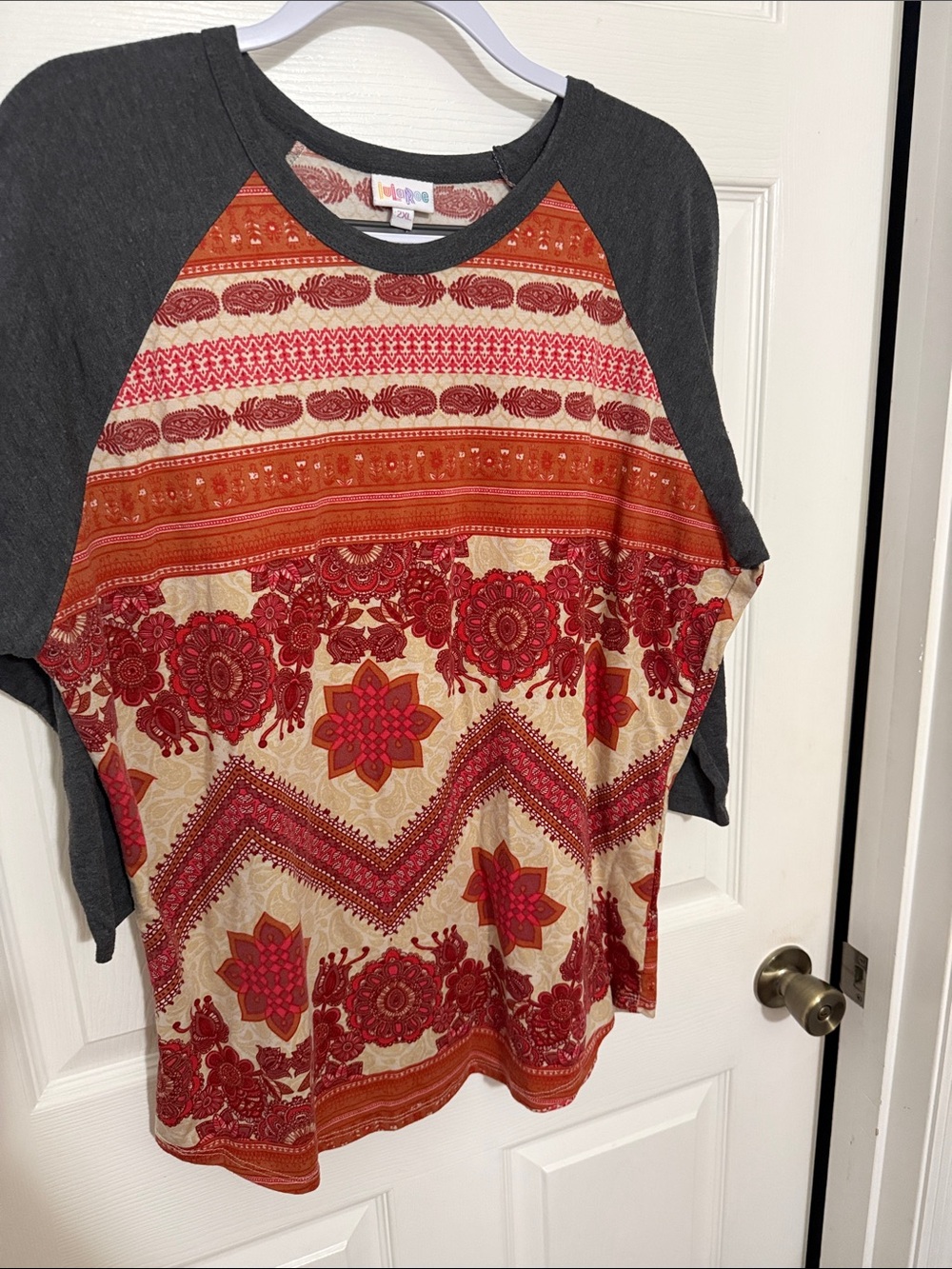 LuLaRoe Red and Cream Raglan Top with Charcoal Sleeves